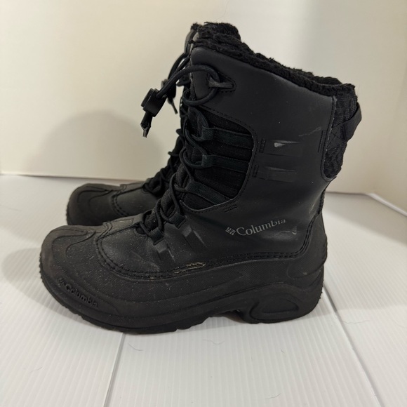 6. Kids‎ Columbia Black Insulated Snow Boots (5) - Picture 5 of 10